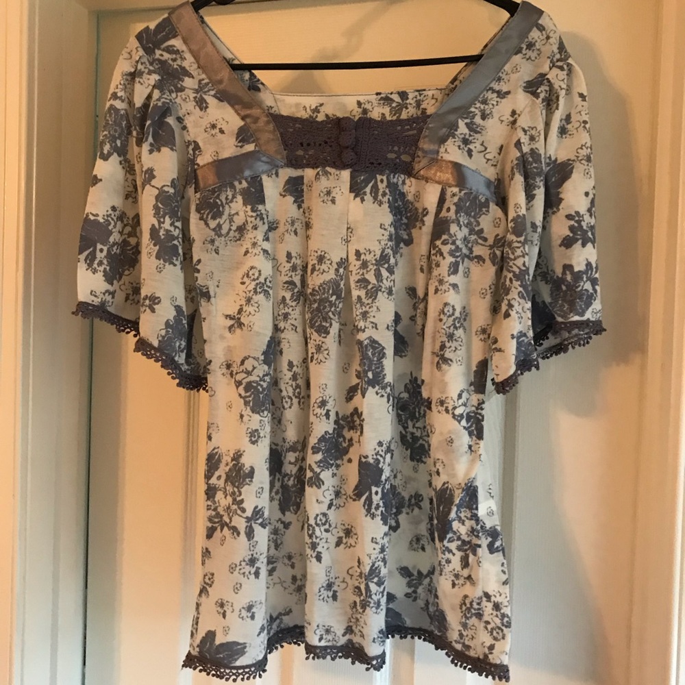Charlotte Russe shirt